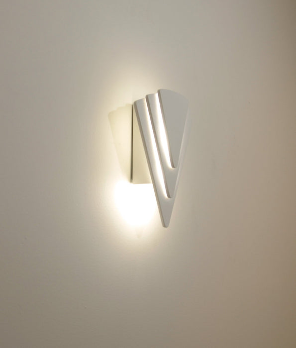 CLA SURAT City Series LED Tri-CCT Interior Triangular Dimmable Wall Light