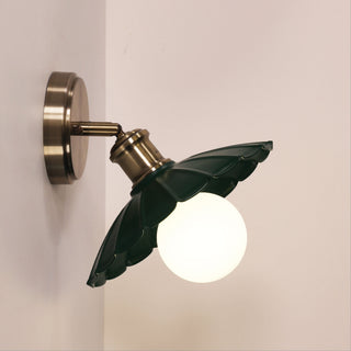 Oriel Brolli.25 25cm Pleated Metal Shade