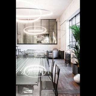 Lancia Tonda
Suspended LED Pendant